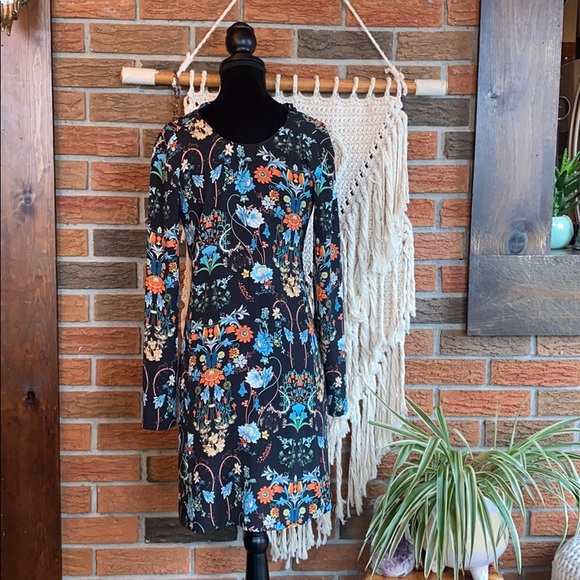 💐 Floral Midi Dress - Picture 3 of 4